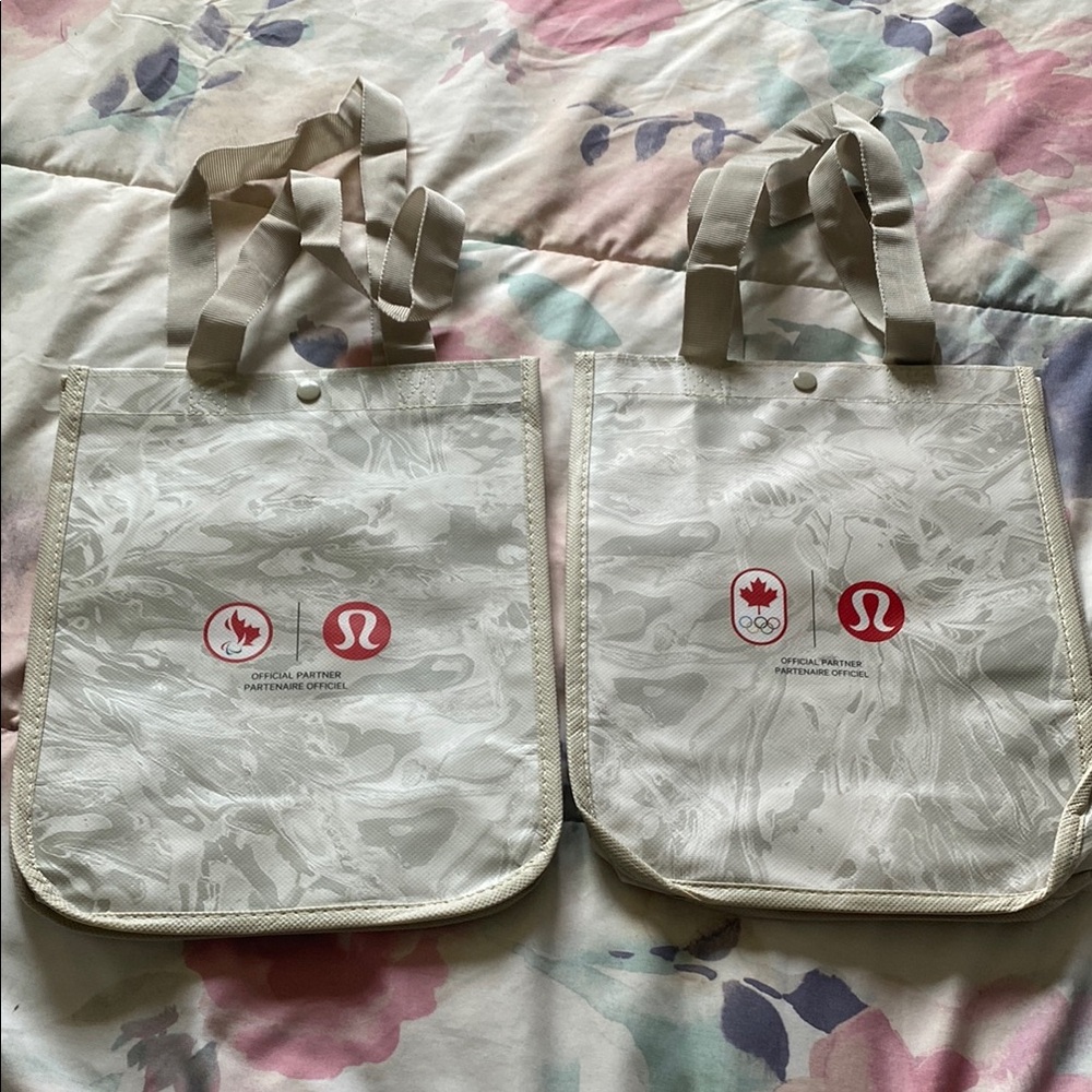 🍄Lululemon Athletica White Canvas Tote Bag with Logo